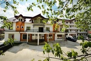 Pension Florica Pitesti Ngoại thất bức ảnh