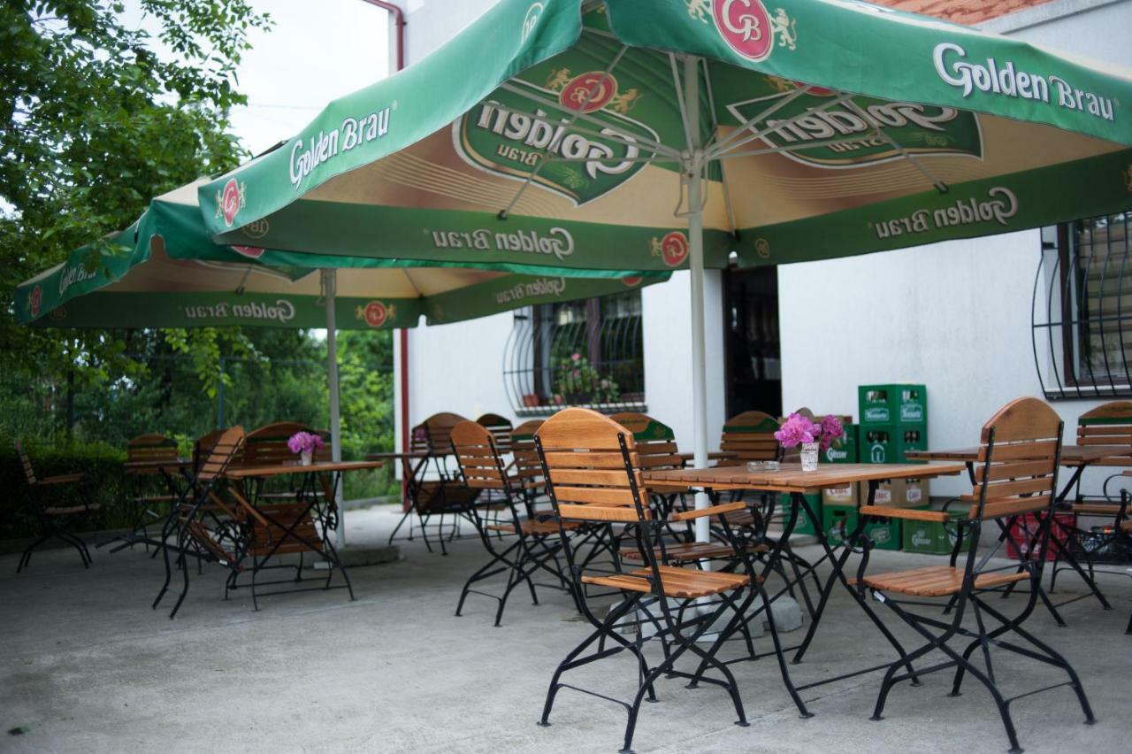 Pension Florica Pitesti Ngoại thất bức ảnh